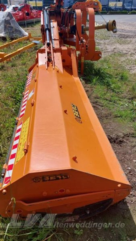 Berti TRINCIARGINI WING 250 - Triturador de martelos/ Destroçador: foto 4 Berti TRINCIARGINI WING 250 - Triturador de martelos/ Destroçador: foto 4