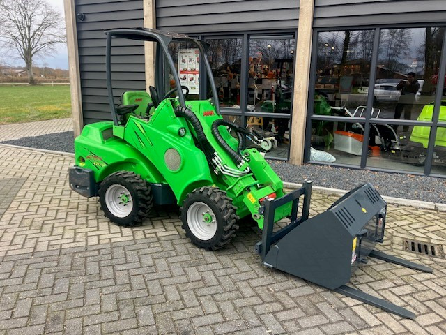 AVANT 420 loader - Carregadora articulada: foto 5 AVANT 420 loader - Carregadora articulada: foto 5