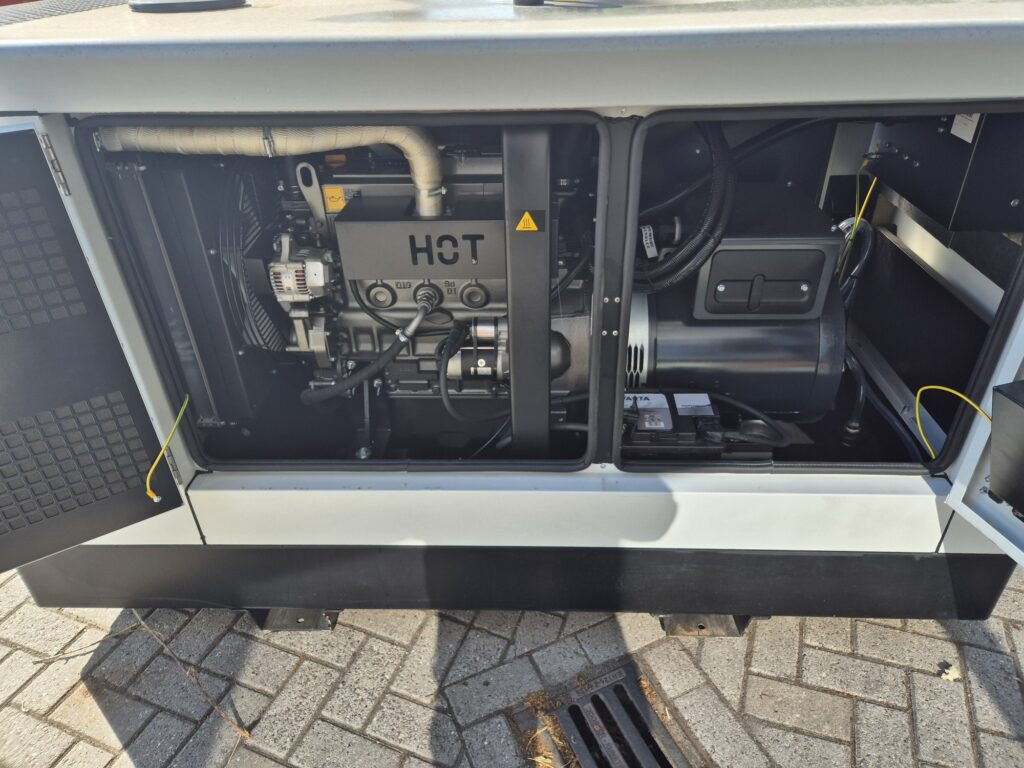 BRINKMAN & NIEMEIJER diesel generator - Gerador elétrico: foto 5 BRINKMAN & NIEMEIJER diesel generator - Gerador elétrico: foto 5