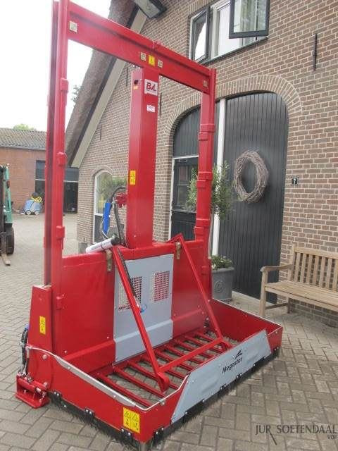 BVL MEGASTAR 195 DW SILAGE CUTTER - Equipamento para silagem: foto 4 BVL MEGASTAR 195 DW SILAGE CUTTER - Equipamento para silagem: foto 4