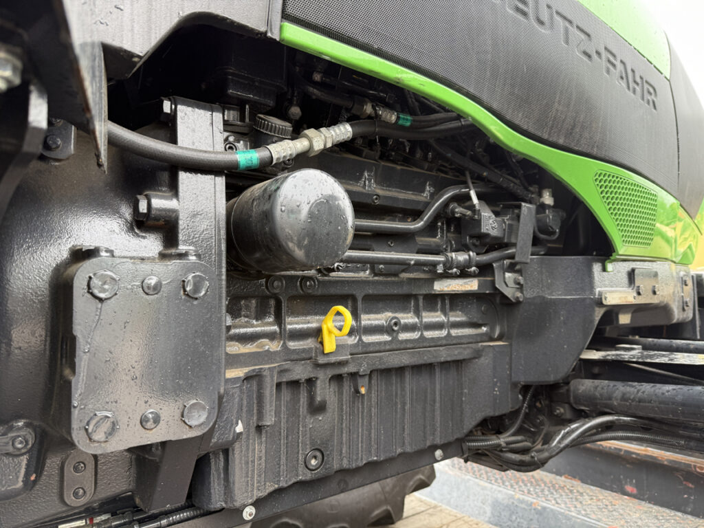 DEUTZ FAHR Agrofarm 115G - Trator: foto 5 DEUTZ FAHR Agrofarm 115G - Trator: foto 5