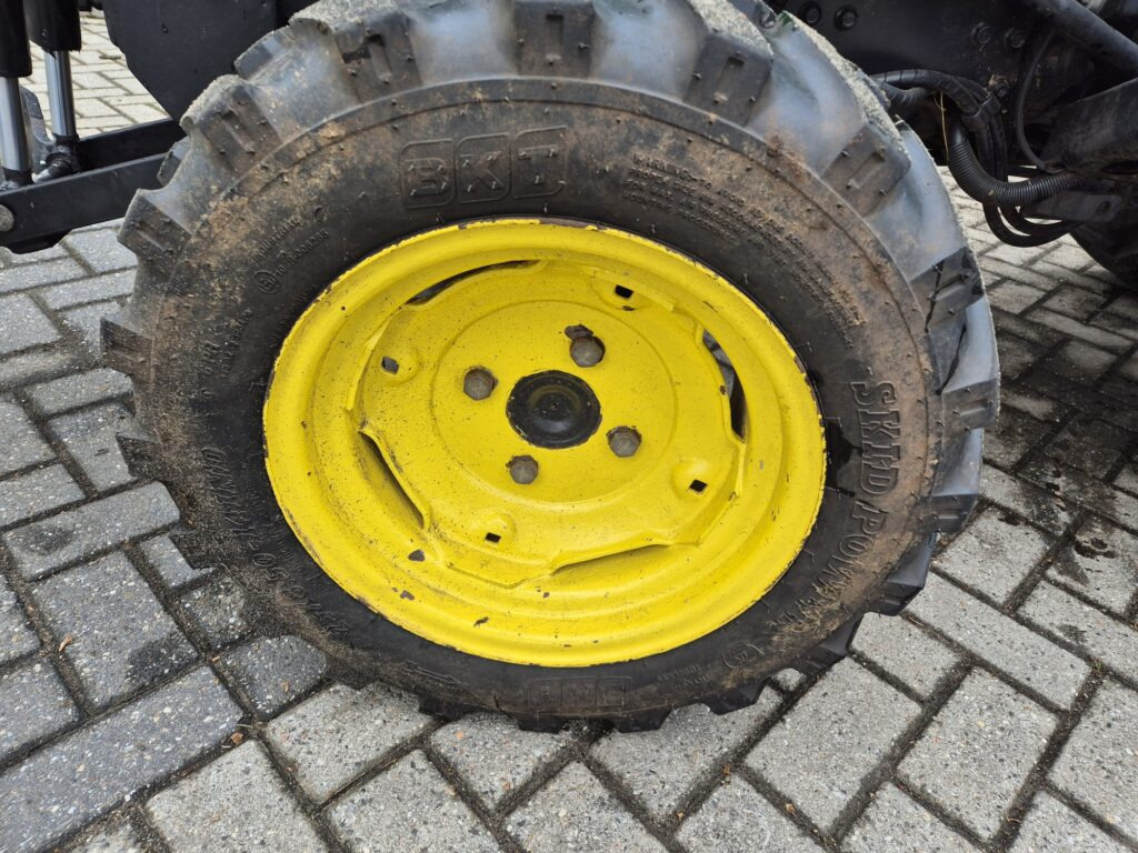 Mini trator JOHN DEERE 2520: foto 6
