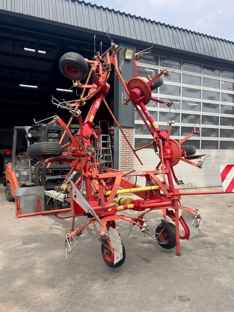 LELY 675 tedder - Ancinho enleirador: foto 4 LELY 675 tedder - Ancinho enleirador: foto 4