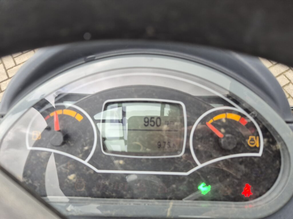 Carregadora articulada MANITOU MLA 3-25H miniloader: foto 11 Carregadora articulada MANITOU MLA 3-25H miniloader: foto 11