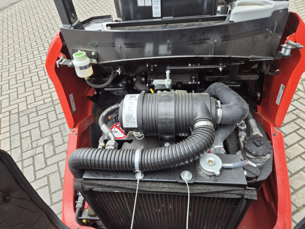 Carregadora articulada MANITOU MLA 3-25H miniloader: foto 8 Carregadora articulada MANITOU MLA 3-25H miniloader: foto 8