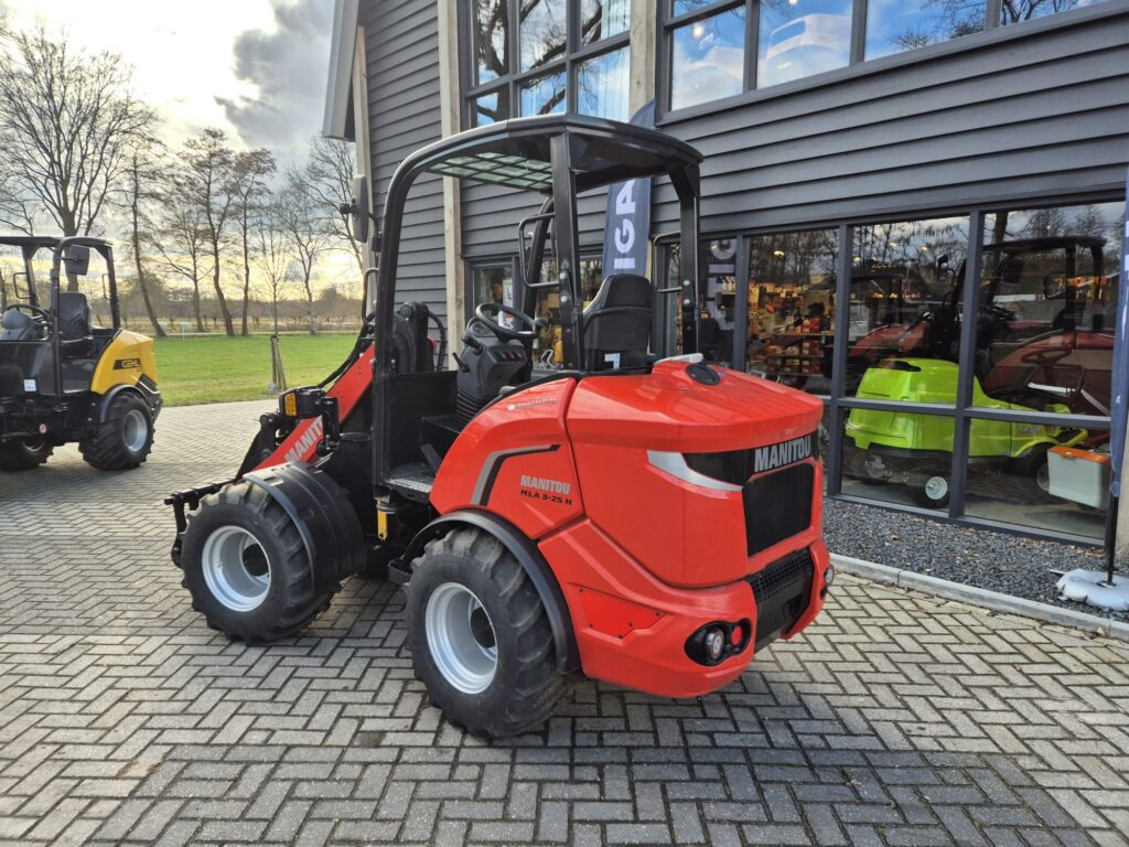 MANITOU MLA 3-25H miniloader - Carregadora articulada: foto 3 MANITOU MLA 3-25H miniloader - Carregadora articulada: foto 3