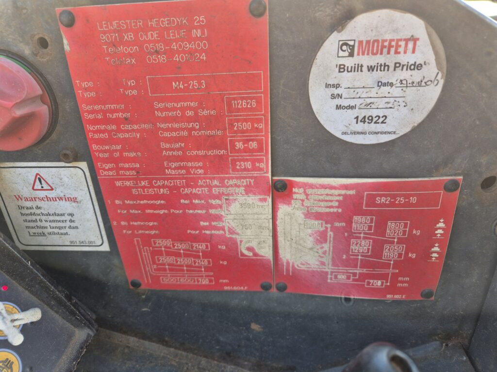 MOFFET M4-25.3 forklift - Empilhador a diesel: foto 5 MOFFET M4-25.3 forklift - Empilhador a diesel: foto 5