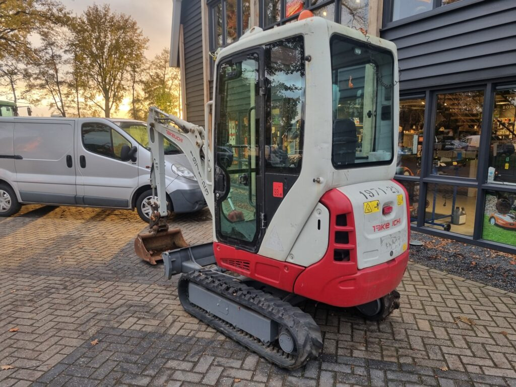 TAKEUCHI TB216 minidigger - Mini escavadeira: foto 3 TAKEUCHI TB216 minidigger - Mini escavadeira: foto 3