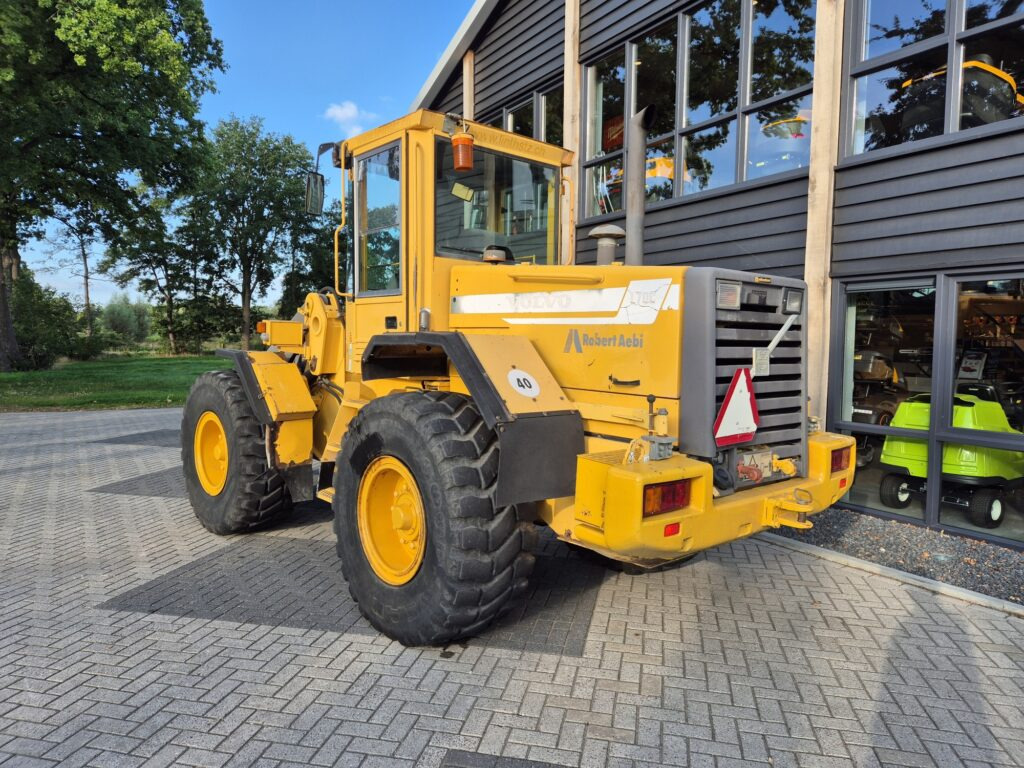 VOLVO L70C - Pá carregadora de rodas: foto 3 VOLVO L70C - Pá carregadora de rodas: foto 3
