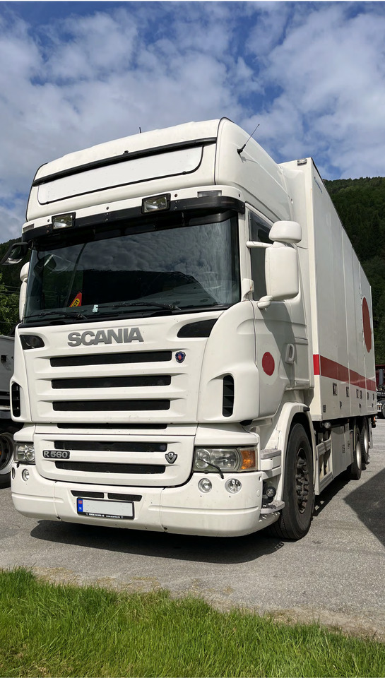 SCANIA R560 6x2, retarder - Camião furgão: foto 1 SCANIA R560 6x2, retarder - Camião furgão: foto 1