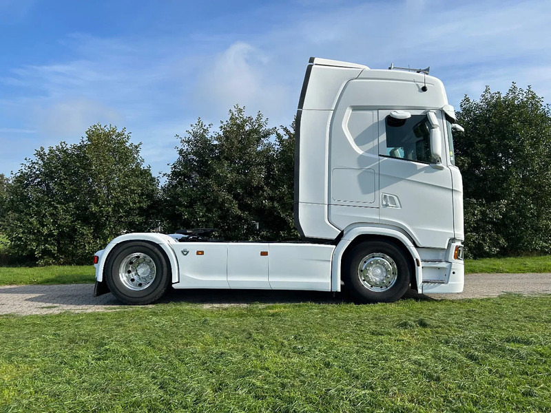 Scania 590S V8 NGS | 4x2 NB | PARK-COOLER | RETARDER | FULL-AIR | PTO PREP. | ACC | - Tractor: foto 3 Scania 590S V8 NGS | 4x2 NB | PARK-COOLER | RETARDER | FULL-AIR | PTO PREP. | ACC | - Tractor: foto 3
