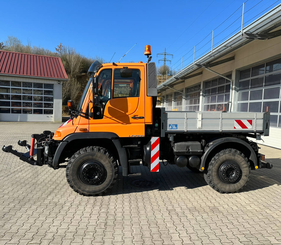 Unimog 400 - U400 405 02734 mit Heckkraftheber Mer - Camião basculante: foto 2 Unimog 400 - U400 405 02734 mit Heckkraftheber Mer - Camião basculante: foto 2