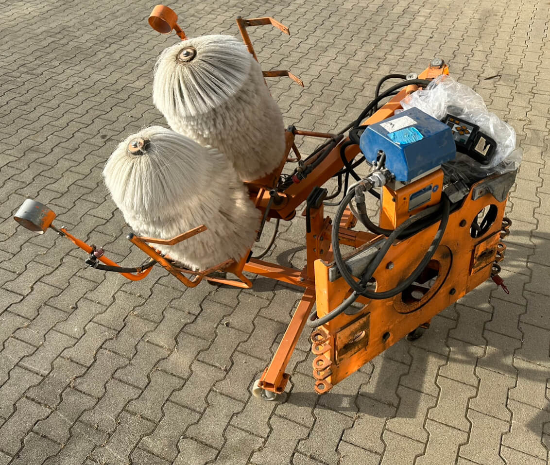 Vassoura Unimog Leitpfostenwaschgerät  Schmidt RPS-H: foto 6 Vassoura Unimog Leitpfostenwaschgerät  Schmidt RPS-H: foto 6