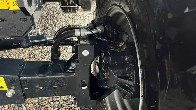 Case IH 8250 Axial-Flow med 35fod Varicut skærebord. Dansk - Ceifeira debulhadora: foto 4 Case IH 8250 Axial-Flow med 35fod Varicut skærebord. Dansk - Ceifeira debulhadora: foto 4