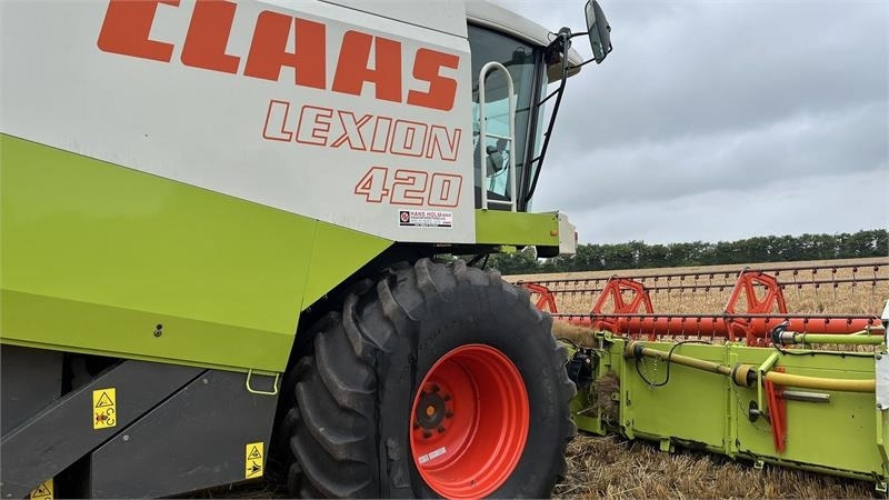 Claas LEXION 420 Velholdt maskine med kun 1900timer og 6 - Ceifeira debulhadora: foto 4 Claas LEXION 420 Velholdt maskine med kun 1900timer og 6 - Ceifeira debulhadora: foto 4