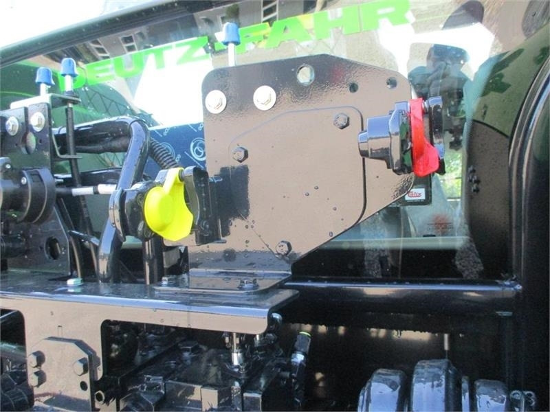 Trator Deutz-fahr Agrotron 6205G New and Unused tractor: foto 13