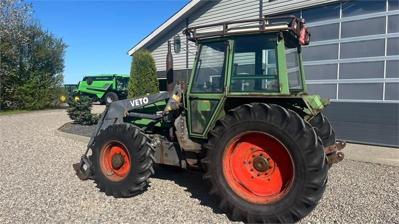 Fendt 308 LS Farmer Turbomatik med frontlæsser og skovin - Trator: foto 3 Fendt 308 LS Farmer Turbomatik med frontlæsser og skovin - Trator: foto 3
