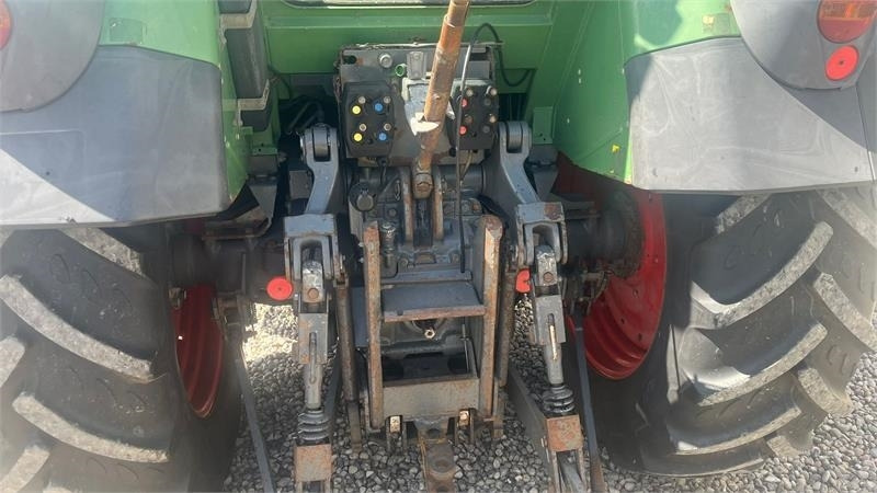Fendt 410 Vario med frontlæsser. - Trator: foto 4 Fendt 410 Vario med frontlæsser. - Trator: foto 4