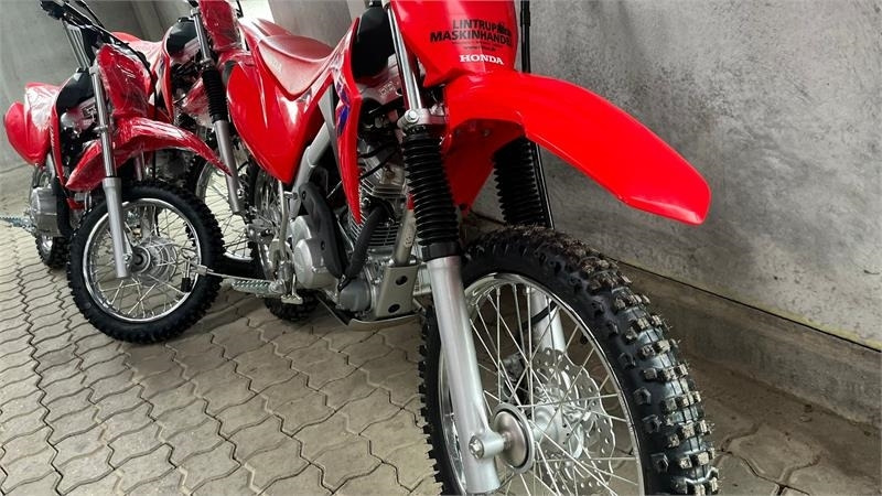 Honda CRF 125 F DEMO. Rigtig crosser med gear og kobling - Quadriciclo: foto 4 Honda CRF 125 F DEMO. Rigtig crosser med gear og kobling - Quadriciclo: foto 4