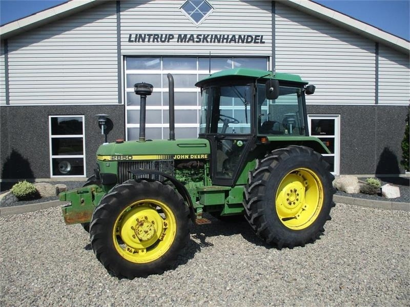 John Deere 2850 TURBO Med nye bagdæk - Trator: foto 1 John Deere 2850 TURBO Med nye bagdæk - Trator: foto 1