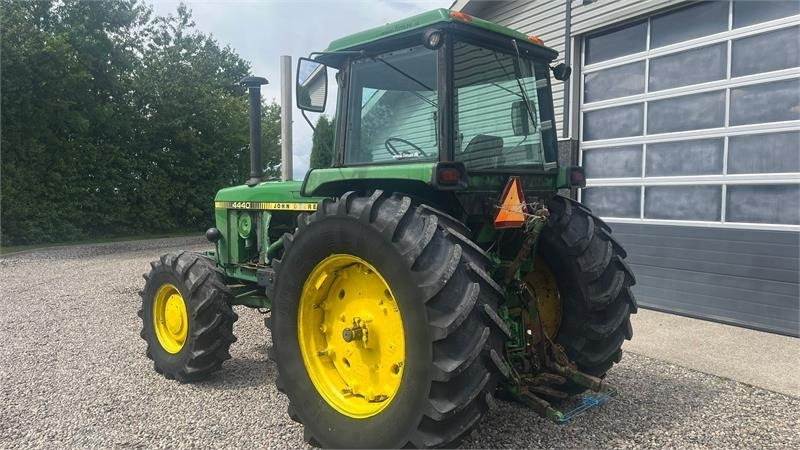 John Deere 4430 Med Powershift - Trator: foto 3 John Deere 4430 Med Powershift - Trator: foto 3