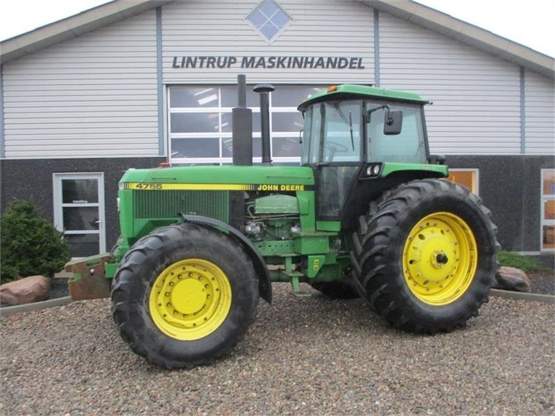 John Deere 4755 En rigtig kraftkarl med den store 7,6L motor - Trator: foto 1 John Deere 4755 En rigtig kraftkarl med den store 7,6L motor - Trator: foto 1