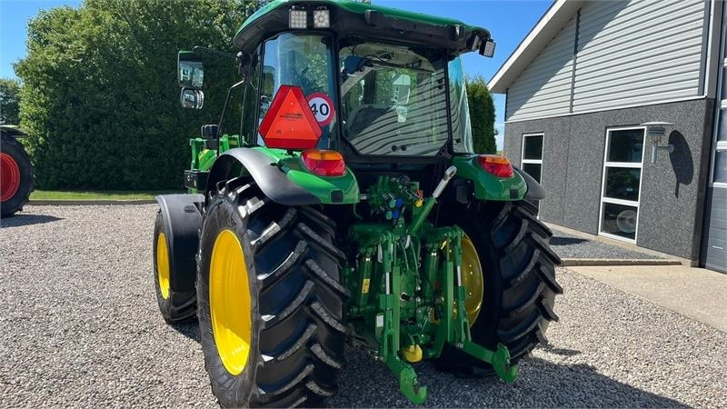 Trator John Deere 5115M Med frontlæsser, som ny: foto 11
