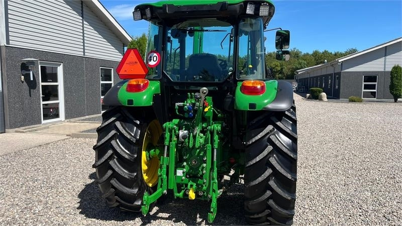 Trator John Deere 5115M Med frontlæsser, som ny: foto 14