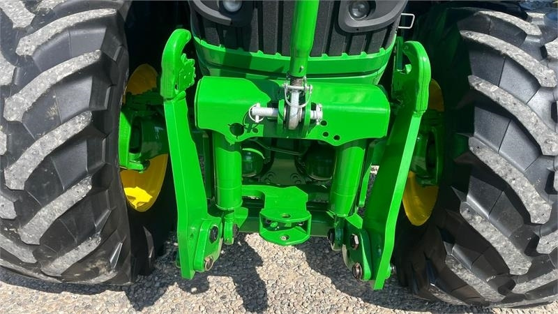 John Deere 6170R AutoPower med frontlift - Trator: foto 4 John Deere 6170R AutoPower med frontlift - Trator: foto 4