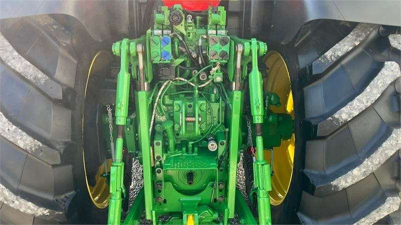 John Deere 6170R AutoPower med frontlift - Trator: foto 5 John Deere 6170R AutoPower med frontlift - Trator: foto 5