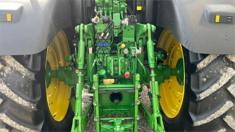 John Deere 6175R Med frontlift og frontPTO samt luft anlæg - Trator: foto 5 John Deere 6175R Med frontlift og frontPTO samt luft anlæg - Trator: foto 5
