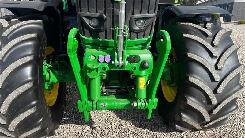 John Deere 6195R Ultimate Edition, CommandPro, Meget velholdt - Trator: foto 4 John Deere 6195R Ultimate Edition, CommandPro, Meget velholdt - Trator: foto 4