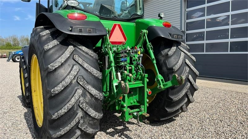 John Deere 7230R Med frontlift. Stor stærk traktor til små pe - Trator: foto 4 John Deere 7230R Med frontlift. Stor stærk traktor til små pe - Trator: foto 4