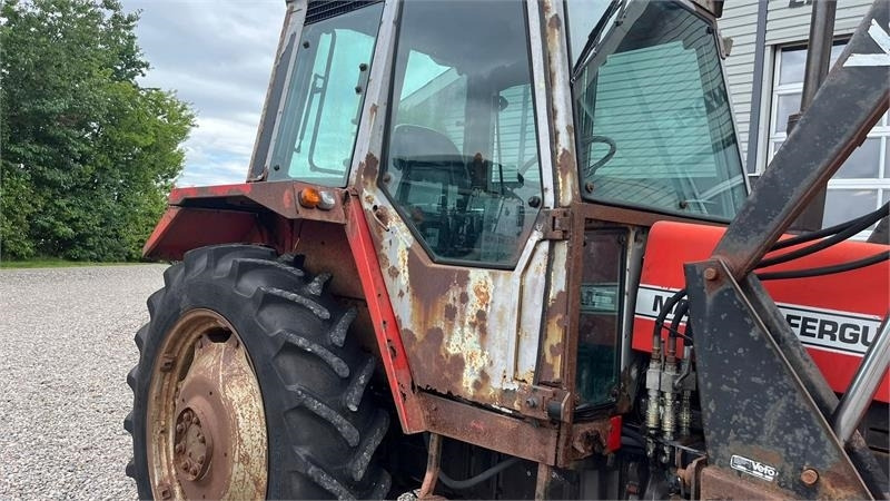 Trator Massey Ferguson 690 Speedshift med frontlæsser: foto 17