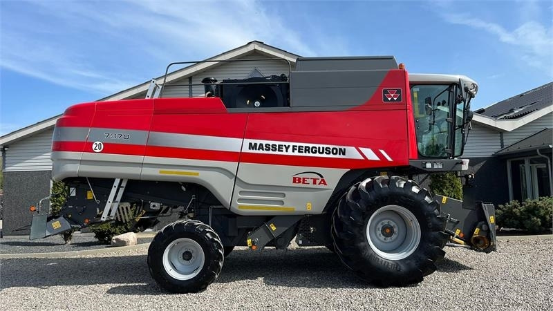 Massey Ferguson 7370 BETA. Gårdmaskine med kun 1080 motortimer. Me  - Ceifeira debulhadora: foto 2 Massey Ferguson 7370 BETA. Gårdmaskine med kun 1080 motortimer. Me  - Ceifeira debulhadora: foto 2