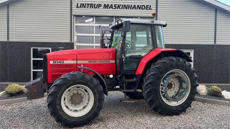 Massey Ferguson 8140 Dyna Shift - Trator: foto 1 Massey Ferguson 8140 Dyna Shift - Trator: foto 1