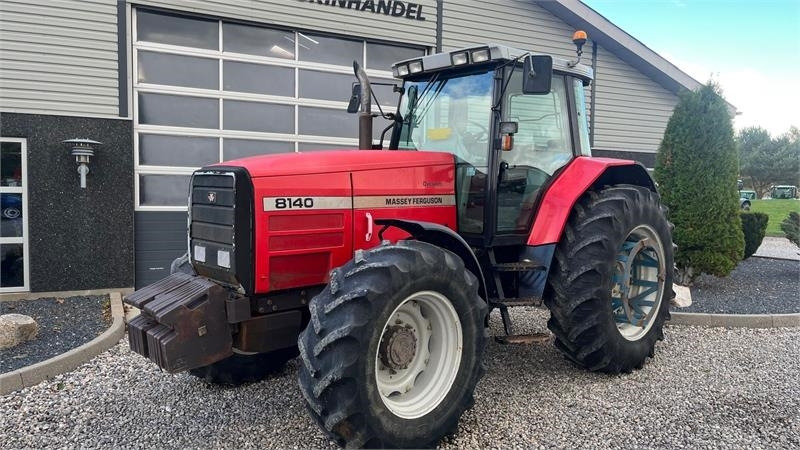 Massey Ferguson 8140 Dyna Shift - Trator: foto 2 Massey Ferguson 8140 Dyna Shift - Trator: foto 2