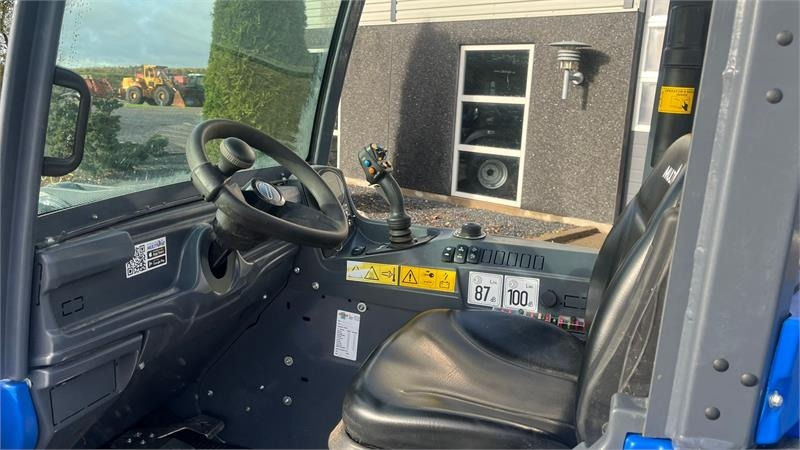 Multione 11.6 k Med pallegafler og multiskovl - Carregadora articulada: foto 4 Multione 11.6 k Med pallegafler og multiskovl - Carregadora articulada: foto 4