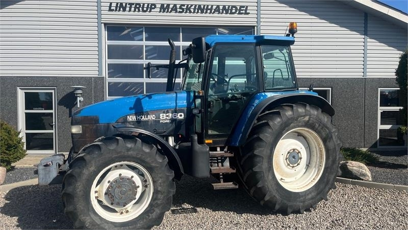 New Holland 8360 Rangecommand - Trator: foto 1 New Holland 8360 Rangecommand - Trator: foto 1