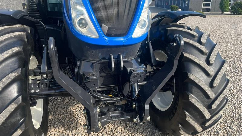 New Holland T6.165 AutoCommannd med frontlift  - Trator: foto 4 New Holland T6.165 AutoCommannd med frontlift  - Trator: foto 4