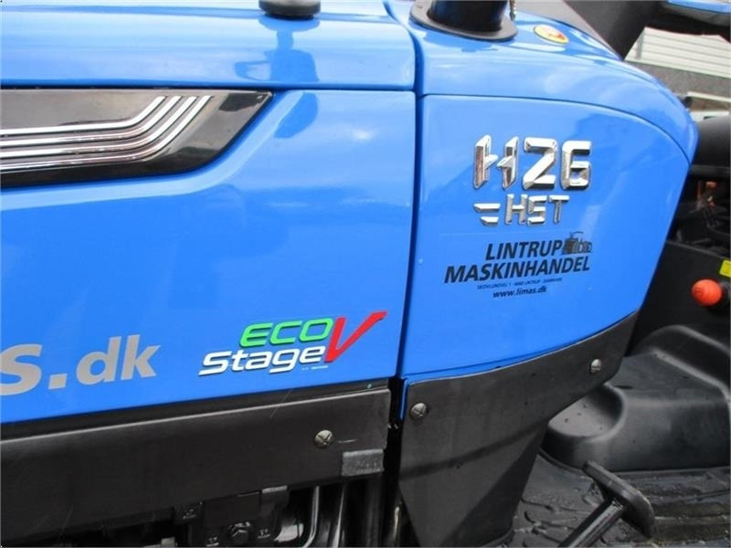 Solis 26 HST Hydrostat Turf hjul. - Trator: foto 5 Solis 26 HST Hydrostat Turf hjul. - Trator: foto 5