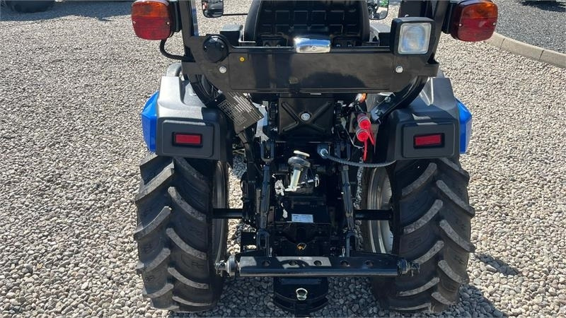 Solis H26 HST Hydrostat med Traktor dæk  - Trator municipal: foto 4 Solis H26 HST Hydrostat med Traktor dæk  - Trator municipal: foto 4