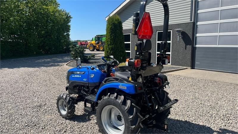 Solis H26 HST Hydrostat med Traktor dæk  - Trator municipal: foto 3 Solis H26 HST Hydrostat med Traktor dæk  - Trator municipal: foto 3