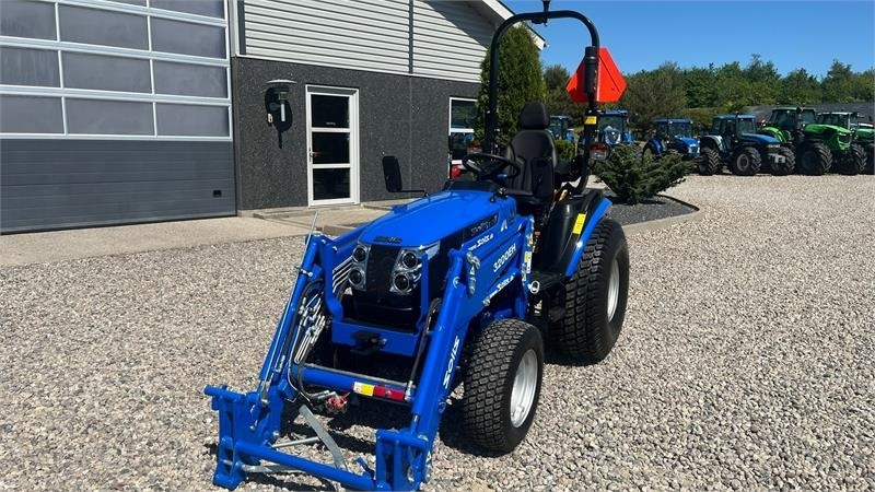 Locação financeira de Solis H26 HST Turfdæk og Frontlæsser  Solis H26 HST Turfdæk og Frontlæsser: foto 12