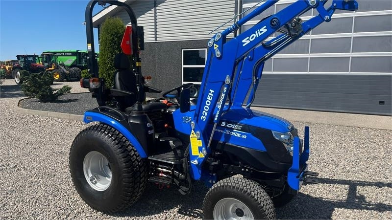 Trator Solis H26 HST Turfdæk og Frontlæsser: foto 22 Trator Solis H26 HST Turfdæk og Frontlæsser: foto 22