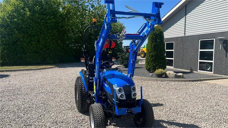 Locação financeira de Solis H26 HST Turfdæk og Frontlæsser  Solis H26 HST Turfdæk og Frontlæsser: foto 21