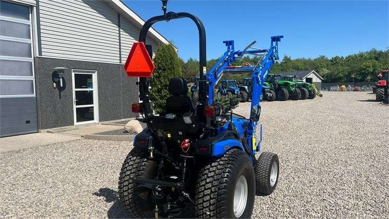 Locação financeira de Solis H26 HST Turfdæk og Frontlæsser  Solis H26 HST Turfdæk og Frontlæsser: foto 17