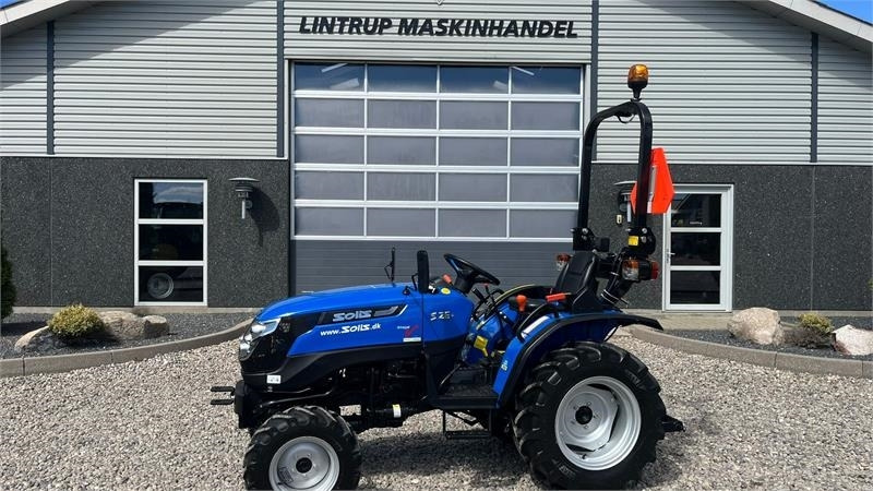 Solis S26 6+2 Gearmaskine med Servostyring og brede trak - Trator: foto 1 Solis S26 6+2 Gearmaskine med Servostyring og brede trak - Trator: foto 1