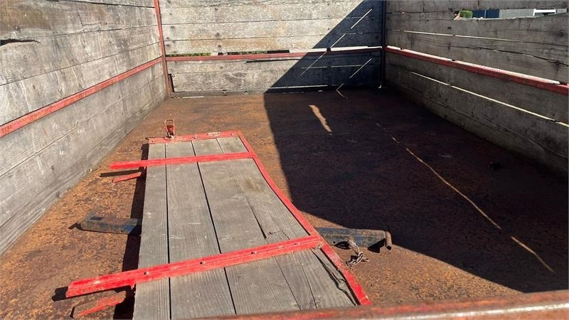 Tim trevejstip 5 ton - Reboque basculante agrícola: foto 4 Tim trevejstip 5 ton - Reboque basculante agrícola: foto 4