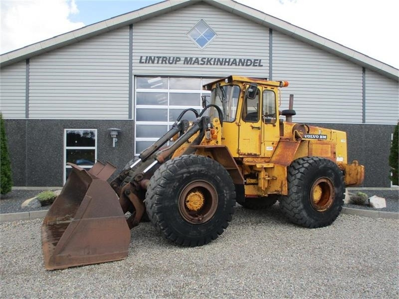 Volvo 4500 Med rigtig gode dæk - Pá carregadora de rodas: foto 1 Volvo 4500 Med rigtig gode dæk - Pá carregadora de rodas: foto 1